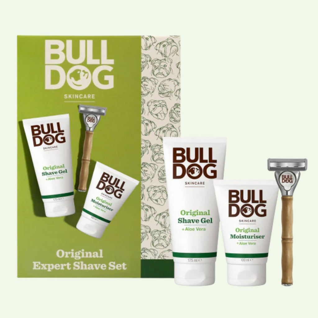 The Expert Shave Trio, ideal as a mens gift, features Original Shave Gel, Moisturiser, and a razor with a wooden handle, all presented in the product’s box packaging.